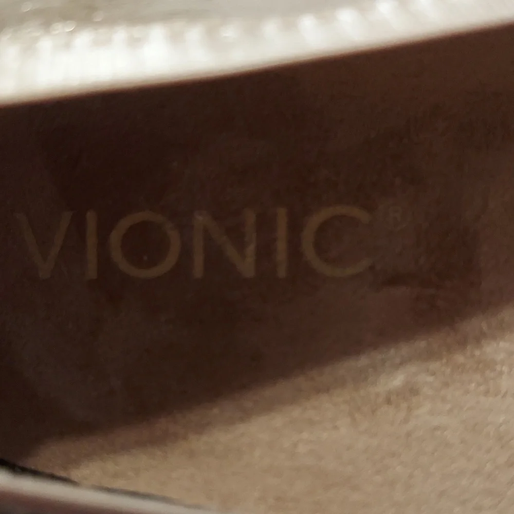 Vionic rose gold ballet flats. NWOT Sz 9 Wide - Picture 7 of 8